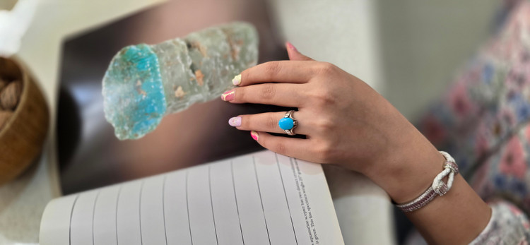 انگشتر نقره ی زنانه (سنگ فیروزه ی نیشابور)